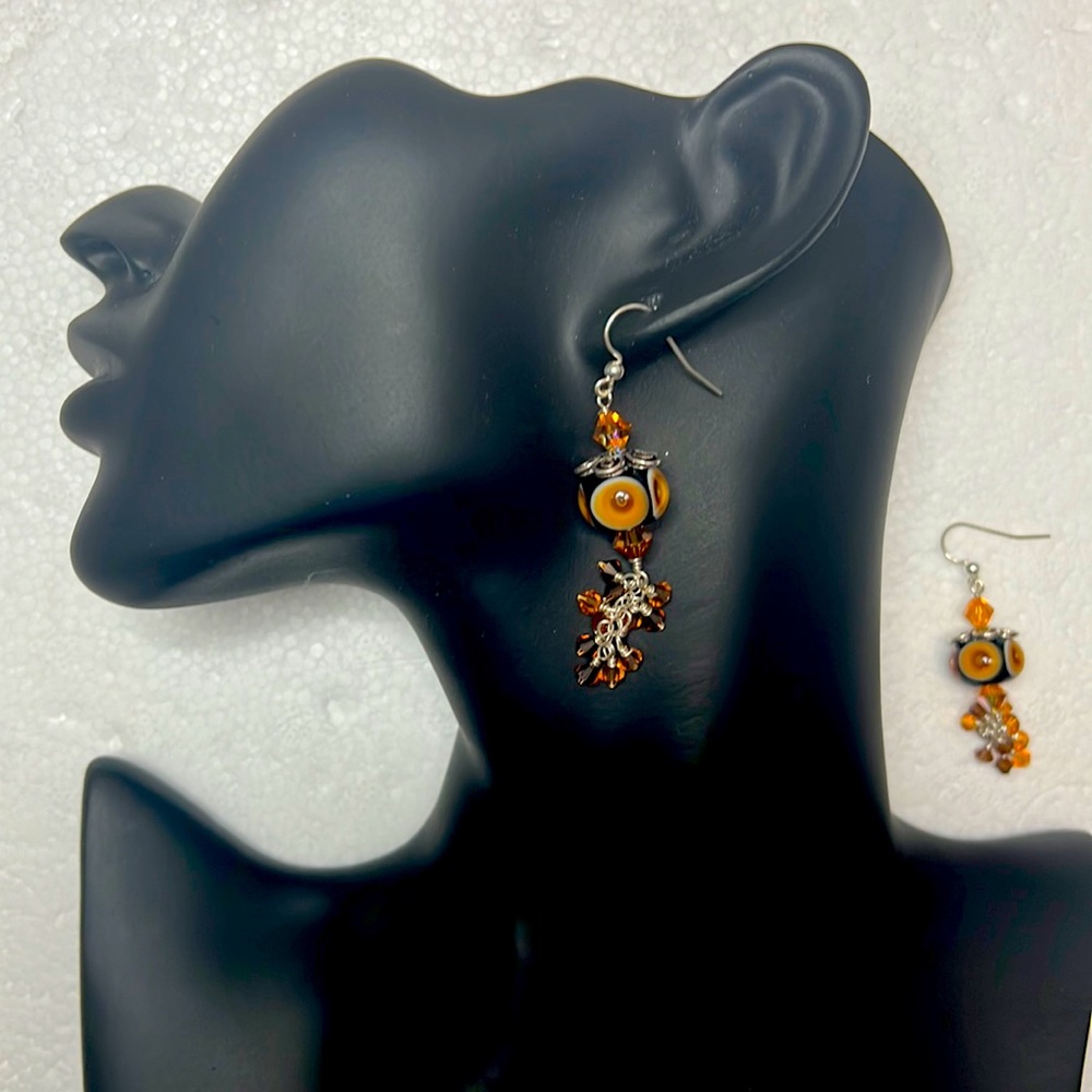 HANDMADE EARRING